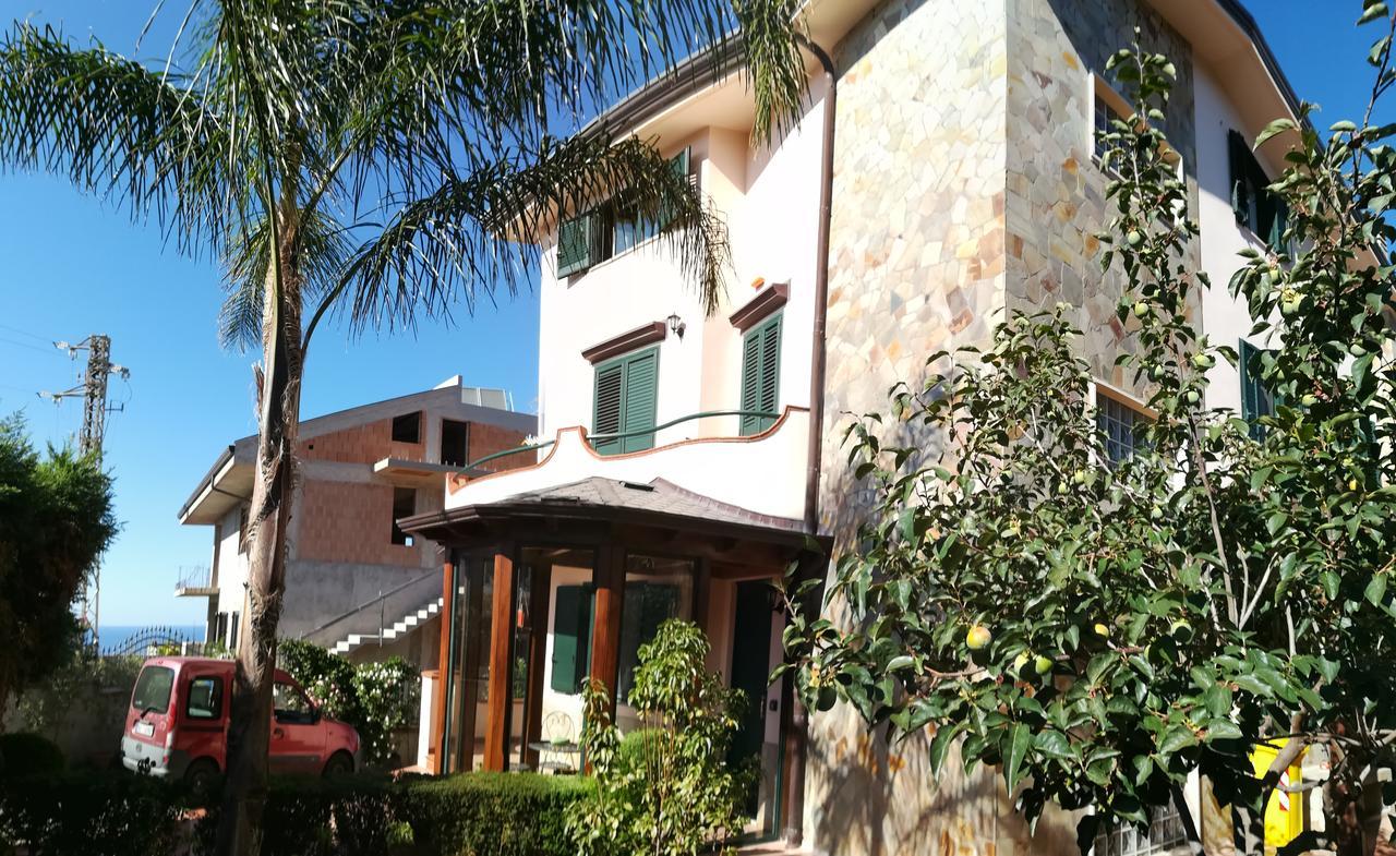 La Collina Capo D'Orlando Bed and Breakfast Exteriör bild